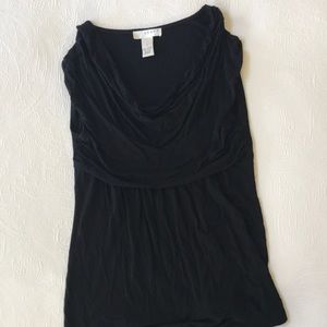Sleeveless shirt